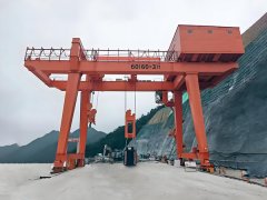 河北唐山竖井龙门吊