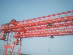 吊钩式龙门吊的电气系统